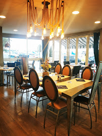 Atmosphère du À la Voile Blanche - Restaurant Bouzigues Etang de Thau - n°19