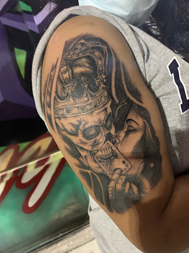 Find tattoo ideas for tummy tuck scars for your next unique tattoo in Las Vegas at Tattoo Temptations Las Vegas