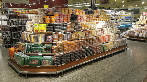 Grocery Store «Fresh Farms», reviews and photos, 20 S Milwaukee Ave, Wheeling, IL 60090, USA