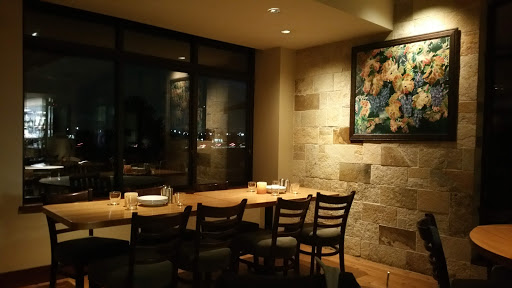 American Restaurant «Pinstripes», reviews and photos, 1150 Willow Rd, Northbrook, IL 60062, USA