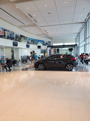 Toyota Dealer «Toyota of North Miami», reviews and photos, 16600 NW 2nd Ave, Miami, FL 33169, USA