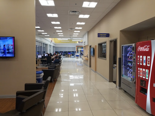 Used Car Dealer «CarMax», reviews and photos, 16411 Shady Grove Rd, Gaithersburg, MD 20877, USA