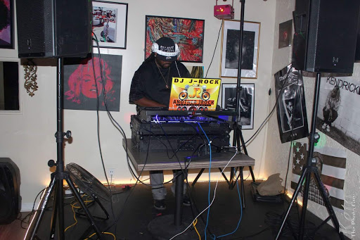 Hookah Bar «OTL Smoke Shop And Lounge», reviews and photos, 4109 Henderson Blvd, Tampa, FL 33629, USA