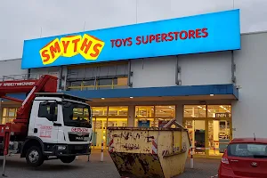 Smyths Toys Superstore Dortmund image