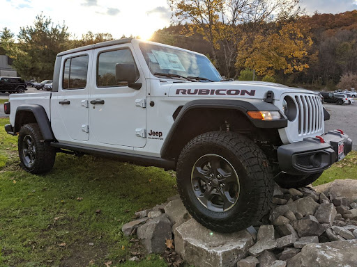 Jeep Dealer «Nemer Chrysler Jeep Dodge Ram of Saratoga», reviews and photos, 617 Maple Ave, Saratoga Springs, NY 12866, USA