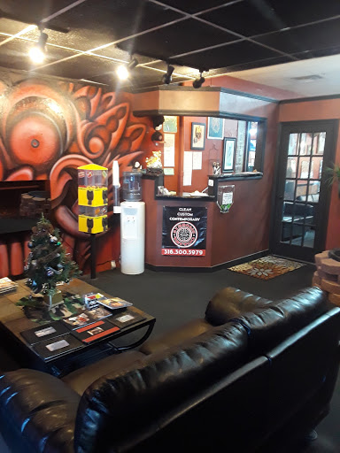 Tattoo Shop «Symbolic Tattoo», reviews and photos, 551 W Douglas Ave, Wichita, KS 67201, USA
