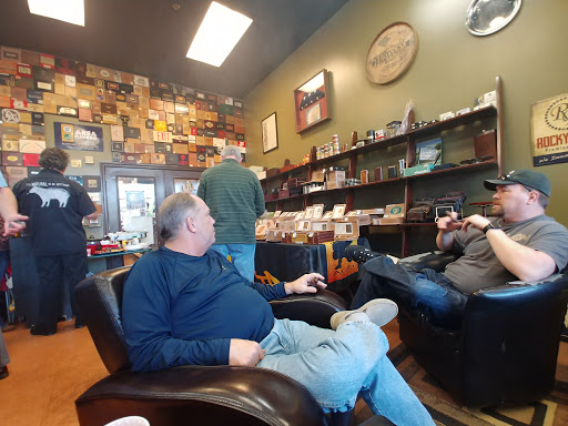 Tobacco Shop «Tinder Box Collierville», reviews and photos, 3615 S Houston Levee Rd, Collierville, TN 38017, USA