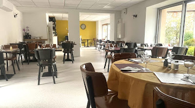 Comme à la maison - Auberge et épicerie de Cordelle à Cordelle