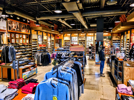 Shoe Store «Vans», reviews and photos, 10300 Little Patuxent Pkwy #2630, Columbia, MD 21044, USA