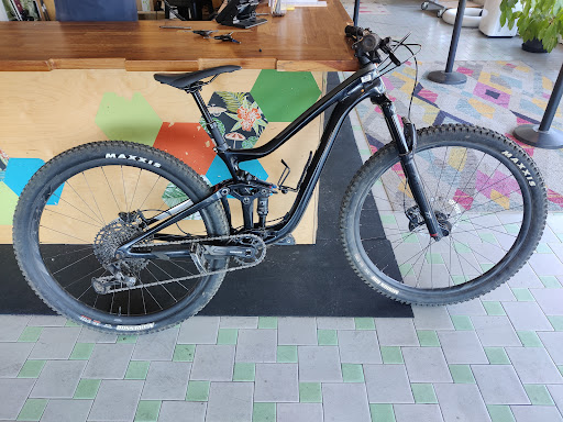 Ski Shop «evo Seattle Store», reviews and photos, 3500 Stone Way N, Seattle, WA 98103, USA