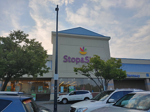 Grocery Store «Stop & Shop», reviews and photos, 13440 Springfield Blvd, Springfield Gardens, NY 11413, USA