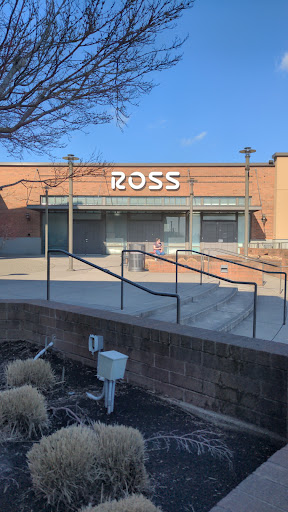 Clothing Store «Ross Dress for Less», reviews and photos, 3255 SW Cedar Hills Blvd, Beaverton, OR 97005, USA