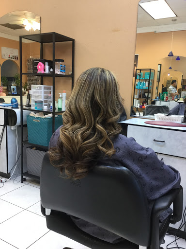 Hair Salon «Luxy Hair Salon», reviews and photos, 9035 Westheimer Rd, Houston, TX 77063, USA