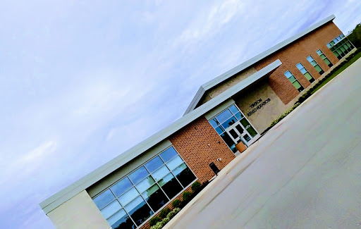 Recreation Center «McHenry Recreation Center», reviews and photos, 3636 Municipal Dr, McHenry, IL 60050, USA