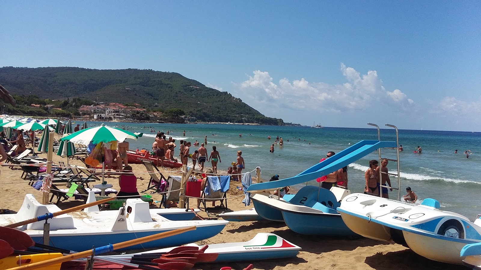 St. Maria di Castellabate'in fotoğrafı plaj tatil beldesi alanı