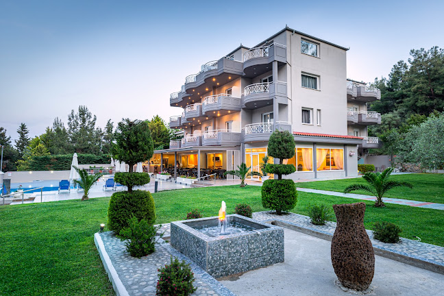 Unnamed Road, Λιμενάρια 640 02