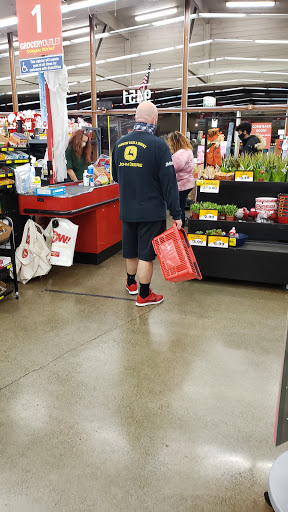 Grocery Store «Grocery Outlet Bargain Market», reviews and photos, 9451 Silverdale Way NW, Silverdale, WA 98383, USA