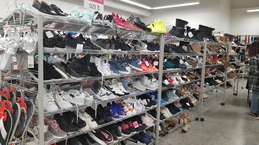 Clothing Store «Burlington Coat Factory», reviews and photos, 989 US-1, North Brunswick Township, NJ 08902, USA