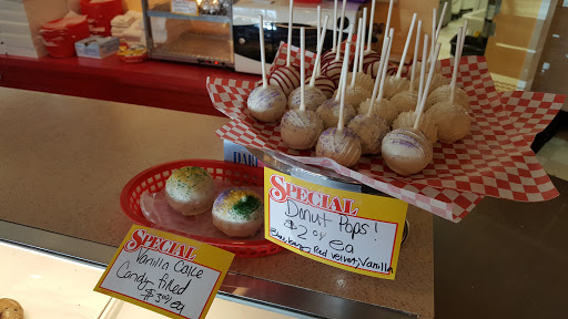 Donut Shop «Donut Hutt», reviews and photos, 1016 W Poplar Ave #111, Collierville, TN 38017, USA