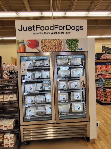 Pet Supply Store «Petco Animal Supplies», reviews and photos, 160 S Mannheim Rd #100, Hillside, IL 60162, USA