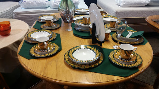 Thrift Store «St. Vincent De Paul Thrift Store», reviews and photos, 13986 Manchester Rd, Ballwin, MO 63011, USA