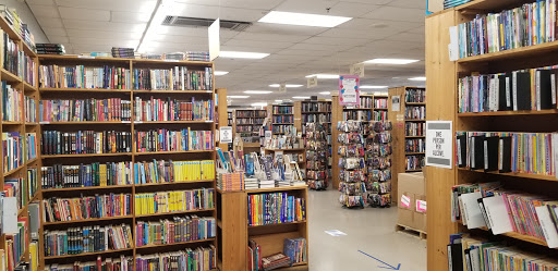 Book Store «Half Price Books Outlet», reviews and photos, 1785 Campbell Ln, Bowling Green, KY 42104, USA