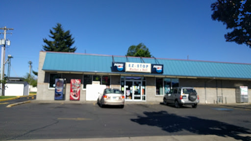 E-Z Stop Market & Deli, 190 N 3rd St, Harrisburg, OR 97446, USA, 