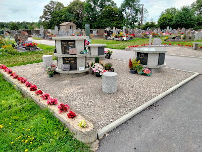 Cimetière à Commenailles