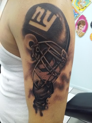 Tattoo Shop «Ft Myers Beach Tattoo Studios», reviews and photos, 1901 Estero Blvd, Fort Myers Beach, FL 33931, USA