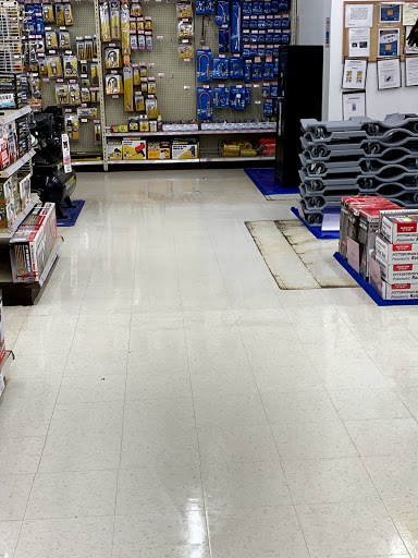 Hardware Store «Harbor Freight Tools», reviews and photos, 374 Mall Cir Dr, Monroeville, PA 15146, USA