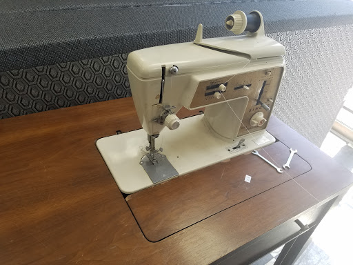 Thrift Store «Sun Rise Thrift Store», reviews and photos, 1880 S Havana St, Aurora, CO 80012, USA