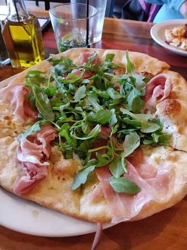 Pizza Restaurant «Transfer Pizzeria Café», reviews and photos, 101 W Mitchell St, Milwaukee, WI 53204, USA