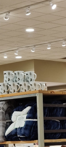 Clothing Store «L.L. Bean», reviews and photos, 8095 Tysons Corner Center, McLean, VA 22102, USA