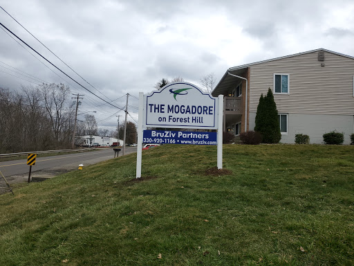 Sign Shop «FASTSIGNS», reviews and photos, 1783 Brittain Rd, Akron, OH 44310, USA