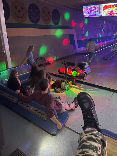 Bowling Alley «Ten Pin Strike & Spare Family Fun Center», reviews and photos, 200 Ten Pin Ln, Louisville, KY 40207, USA