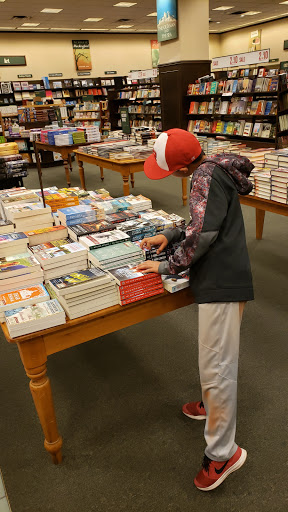 Book Store «Barnes & Noble», reviews and photos, 7685 W Bell Rd, Peoria, AZ 85382, USA