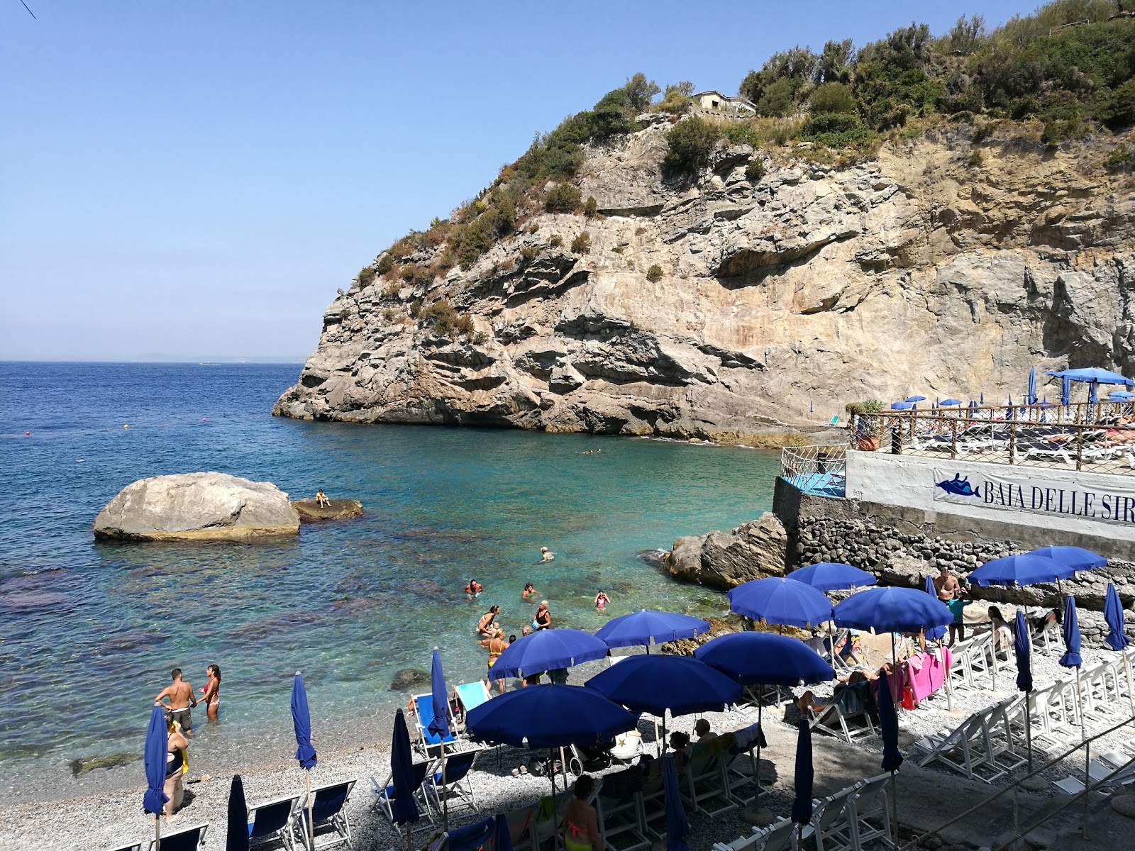 Baia delle Sirene的照片 具有部分干净级别的清洁度
