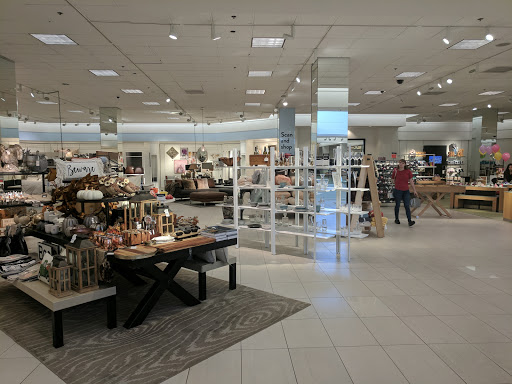 Department Store «Nordstrom Southcenter», reviews and photos, 100 Southcenter Mall, Tukwila, WA 98188, USA