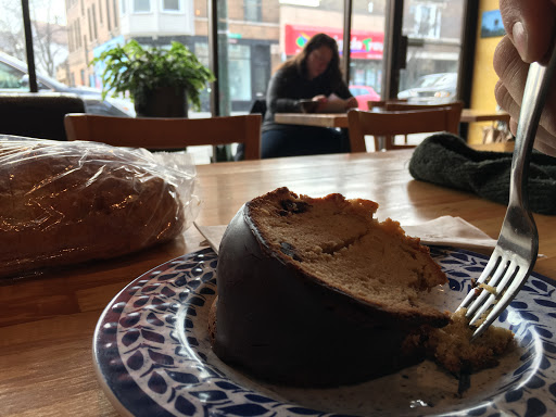 Bakery «La Farine Bakery & Cafe», reviews and photos, 2909 N Milwaukee Ave, Chicago, IL 60618, USA
