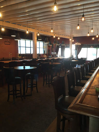 Wine Bar «Mouse Trap Cafe Wine and Cheese Bar, Full Bar», reviews and photos, 203 Broadway, Amityville, NY 11701, USA