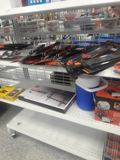 Clothing Store «Ross Dress for Less», reviews and photos, 10700 MacArthur Blvd, Oakland, CA 94605, USA