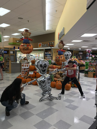 Supermarket «Publix Super Market at Gandy Shopping Center», reviews and photos, 3615 W Gandy Blvd, Tampa, FL 33611, USA