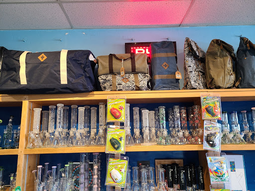 Tobacco Shop «Moon Smoke Shop», reviews and photos, 120 W Grant Rd, Tucson, AZ 85705, USA