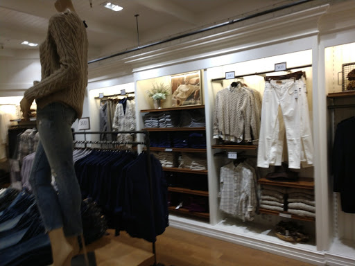 Clothing Store «Polo Ralph Lauren Factory Store», reviews and photos, 8200 Vineland Ave #500, Orlando, FL 32821, USA