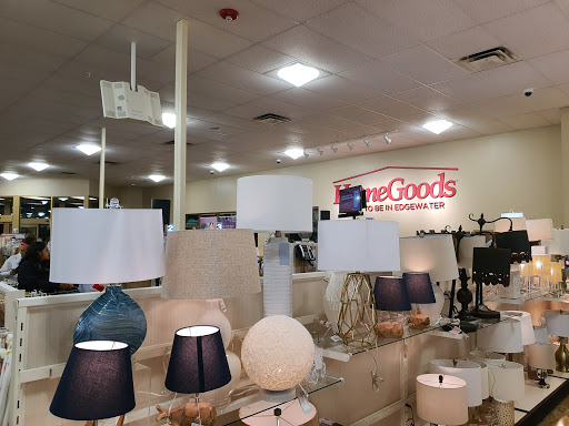 Home Goods Store «Home Goods», reviews and photos, 3 Main St, Edgewater, NJ 07020, USA