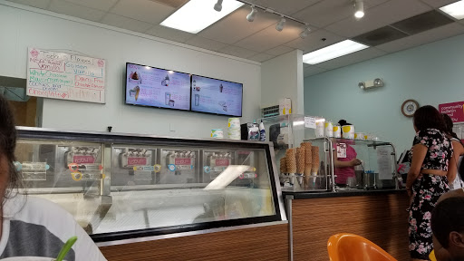 Frozen Yogurt Shop «TCBY», reviews and photos, 9400 Snowden River Pkwy #106, Columbia, MD 21045, USA