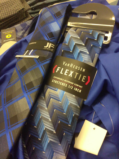 Department Store «JCPenney», reviews and photos, 6420 Pacific Blvd, Huntington Park, CA 90255, USA