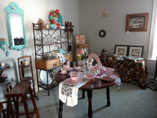 Used Car Dealer «Bales Auto Sales», reviews and photos, 503 Gravois Rd, Fenton, MO 63026, USA