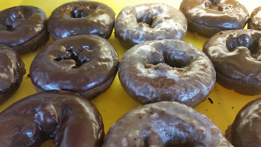 Donut Shop «Fresh Donuts», reviews and photos, 1188 E State St a, Geneva, IL 60134, USA