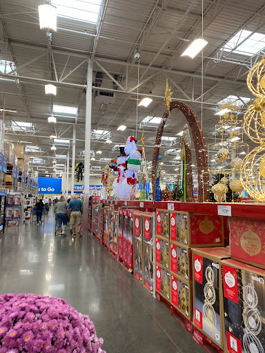Warehouse club «Sams Club», reviews and photos